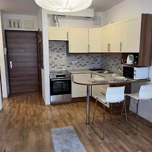 Lux Cordia With Free Parking Apartman